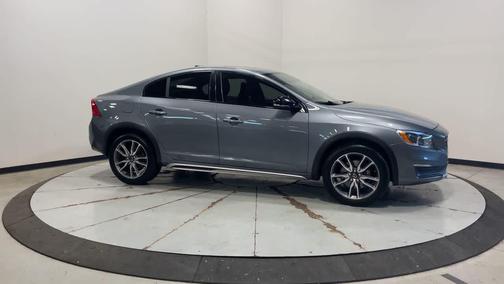 2016 Volvo S60 Cross Country T5 Platinum