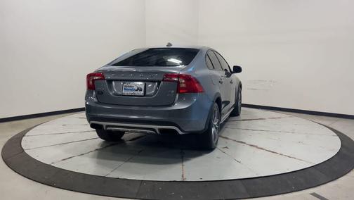 2016 Volvo S60 Cross Country T5 Platinum