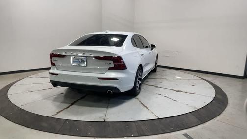 2019 Volvo S60 T6 Momentum