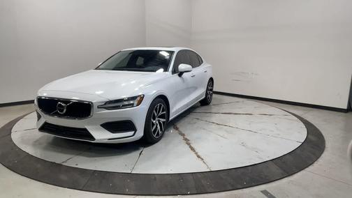 2019 Volvo S60 T6 Momentum