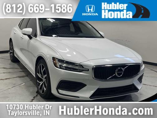 2019 Volvo S60 T6 Momentum
