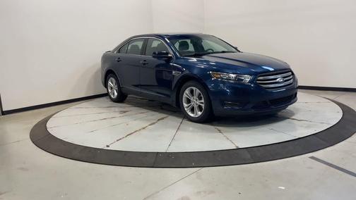 2017 Ford Taurus SEL