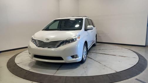 2016 Toyota Sienna Limited Premium