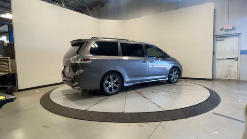 2017 Toyota Sienna SE Premium