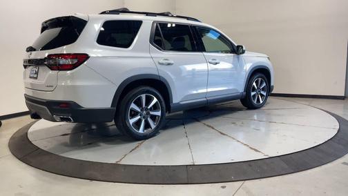 2023 Honda Pilot AWD Elite