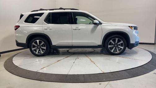 2023 Honda Pilot AWD Elite