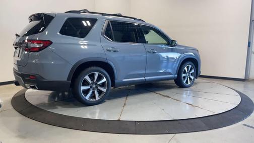 2023 Honda Pilot AWD Elite