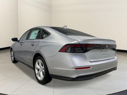 2025 Honda Accord LX 1.5T