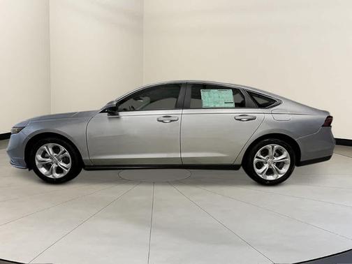 2025 Honda Accord LX 1.5T