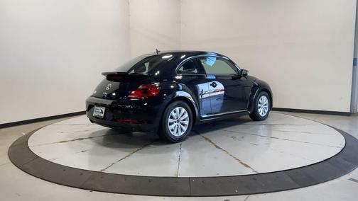 2019 Volkswagen Beetle 2.0T S