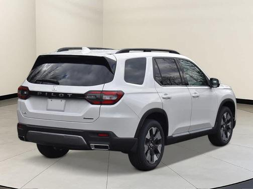 2026 Honda Pilot Touring 8-Passenger