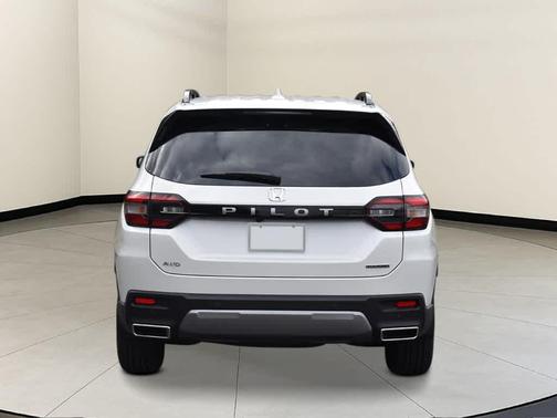 2026 Honda Pilot Touring 8-Passenger