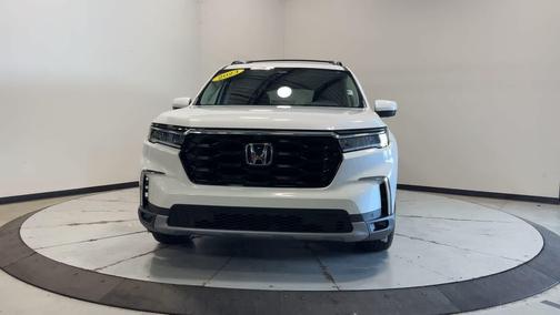 2023 Honda Pilot AWD Elite