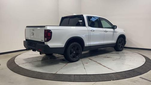 2023 Honda Ridgeline Black