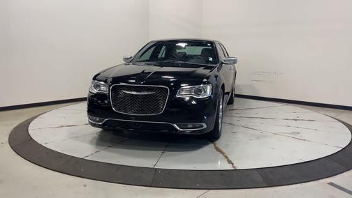 2016 Chrysler 300C Platinum