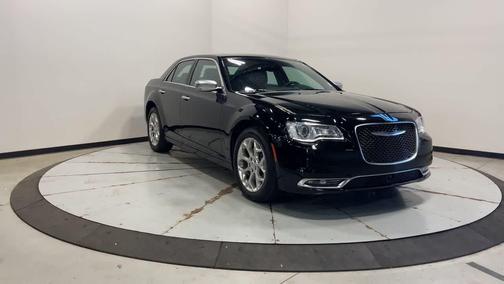 2016 Chrysler 300C Platinum