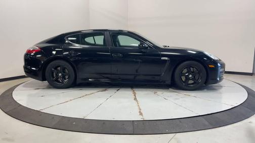 2011 Porsche Panamera 4