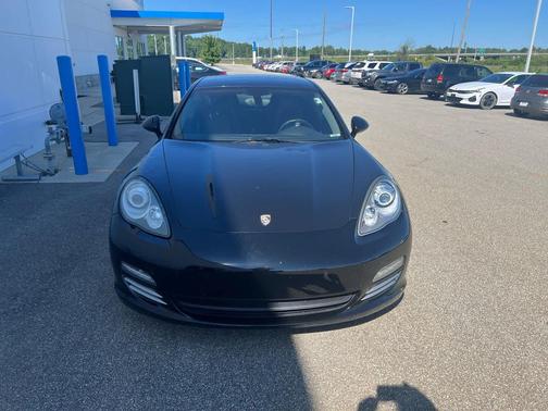 2011 Porsche Panamera 4
