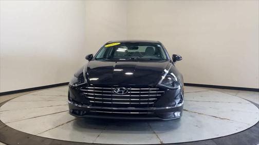 2023 Hyundai SONATA Hybrid Base