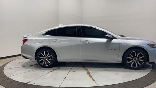 2021 Chevrolet Malibu FWD RS