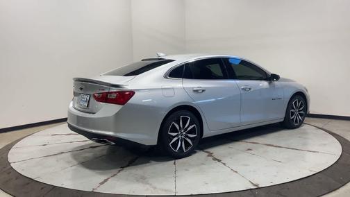 2021 Chevrolet Malibu FWD RS