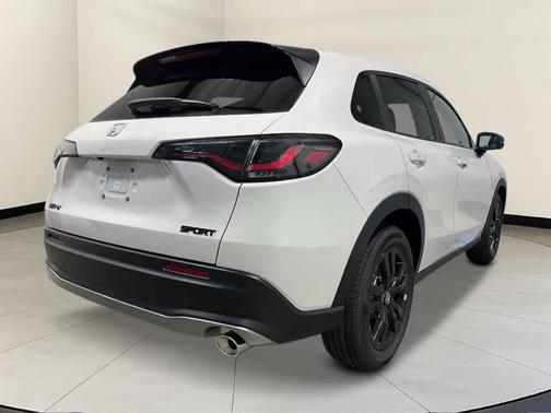 Platinum White Pearl 2026 Honda HR-V AWD Sport