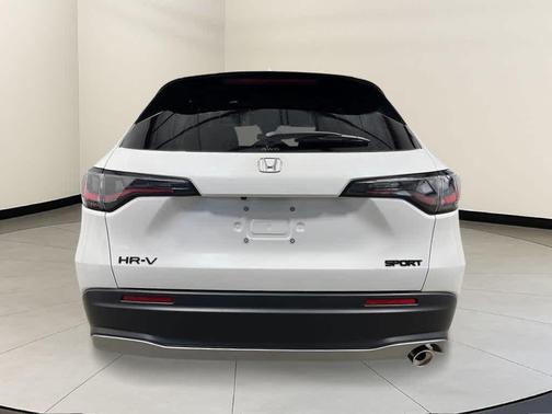 Platinum White Pearl 2026 Honda HR-V AWD Sport