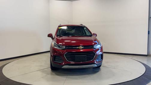 Crimson Metallic 2022 Chevrolet Trax LT