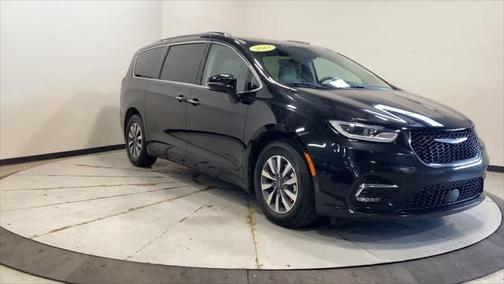 2021 Chrysler Pacifica Hybrid Touring L