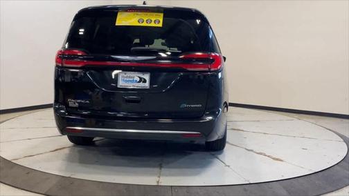 2021 Chrysler Pacifica Hybrid Touring L