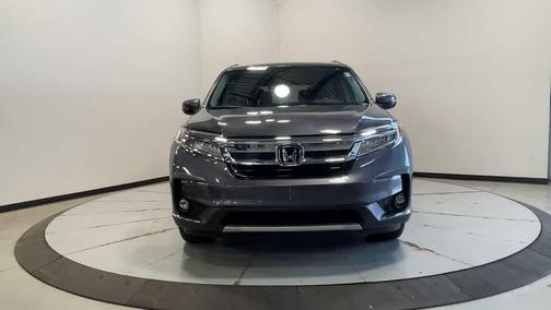 2022 Honda Pilot Touring 8-Passenger