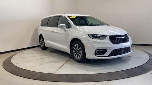 2022 Chrysler Pacifica Hybrid Touring L