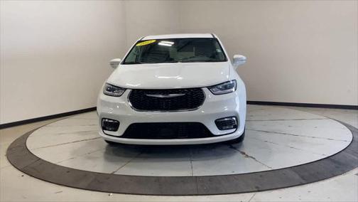 2022 Chrysler Pacifica Hybrid Touring L