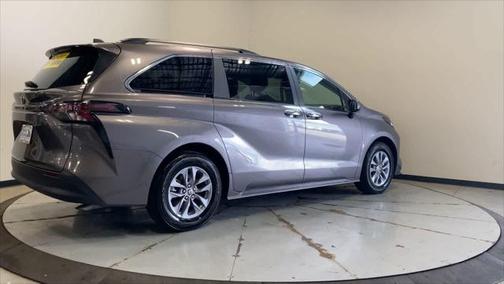 2024 Toyota Sienna XLE 7 Passenger