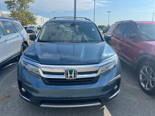 2021 Honda Pilot Touring 8-Passenger