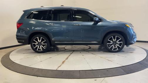 2021 Honda Pilot Touring 8-Passenger