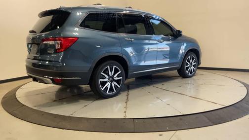 2021 Honda Pilot Touring 8-Passenger