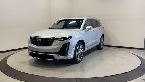 Radiant Silver Metallic 2020 Cadillac XT6 Premium Luxury AWD