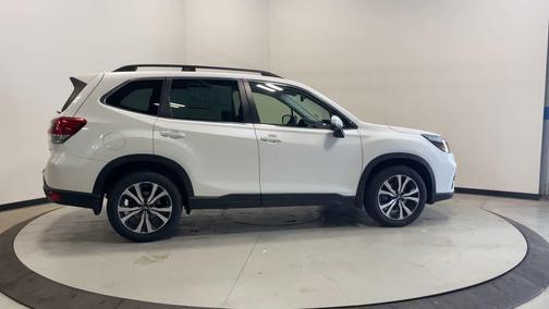 Crystal White Pearl 2020 Subaru Forester Limited