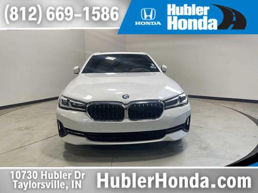 Mineral White Metallic 2022 BMW 530 i xDrive