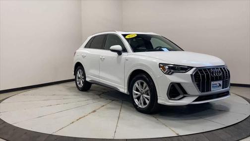 2023 Audi Q3 Premium 45 TFSI S line quattro Tiptronic