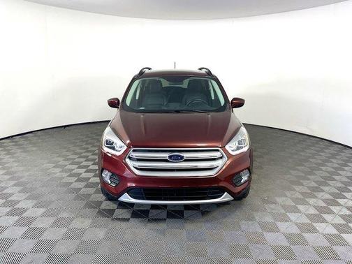 Photo 2 of 34 of 2018 Ford Escape SEL