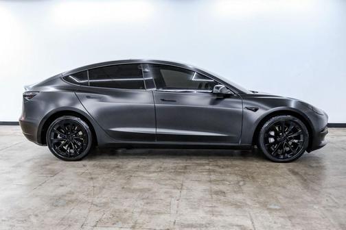 Black 2022 Tesla Model 3 Standard Range