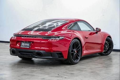 2024 Porsche 911 Carrera GTS