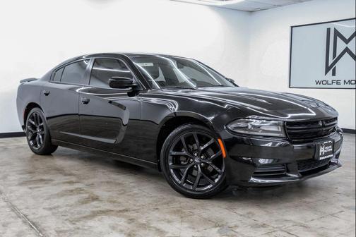 Pitch Black Clearcoat 2021 Dodge Charger SXT