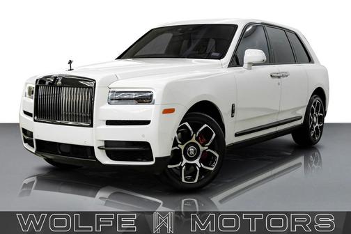 White 2023 Rolls-Royce Cullinan Black Badge