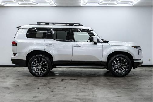 Eminent White Pearl 2024 Lexus GX 550 Luxury