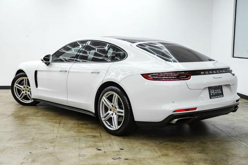 White 2018 Porsche Panamera Base
