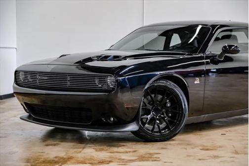 2016 Dodge Challenger R/T Scat Pack