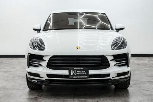 White 2021 Porsche Macan Macan